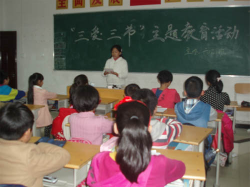 現(xiàn)外象湖校區(qū)開(kāi)展“三愛(ài)三節(jié)”主題教育活動(dòng)