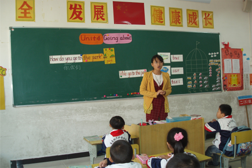 現(xiàn)外象湖校區(qū)組織英語教師參加學(xué)校展示課活動(dòng)