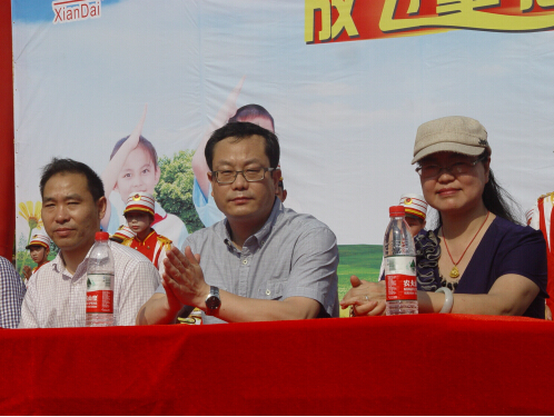 現(xiàn)外象湖校區(qū)舉行2016年“六一”慶祝活動(dòng)